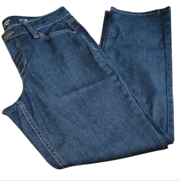 Crown & Ivy Women's Straight Leg Blue Jeans - Picture 1 of 4
